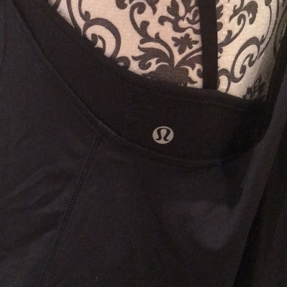 Lululemon tank - Picture 3 of 6